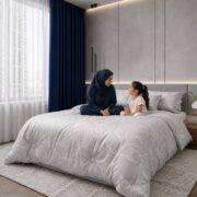 ⁦مفرش سرير بريميوم فاخر 10 قطع – مايكروفايبر ناعم بتصميم عصري هادئ⁩ - الصورة ⁦4⁩